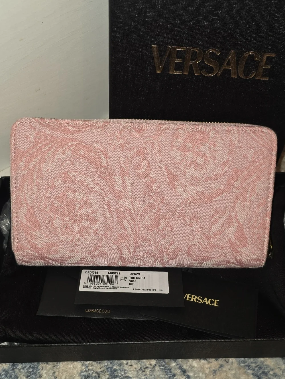 Like NEW Versace Barocco English Rose Jacquard Leather Long Wallet!